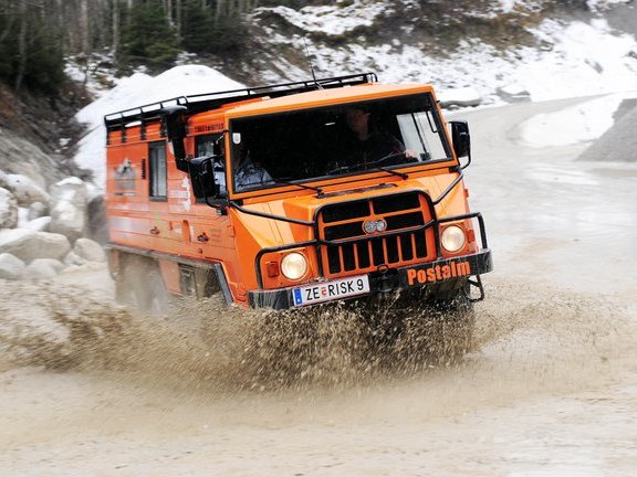 Pinzgauer_CNG_Orange_1