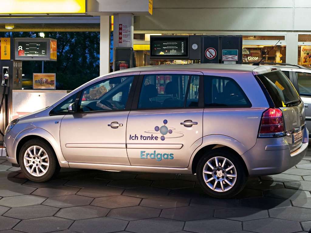Opel Zafira 1.6 CNG Turbo podczas testu długodystansowego
