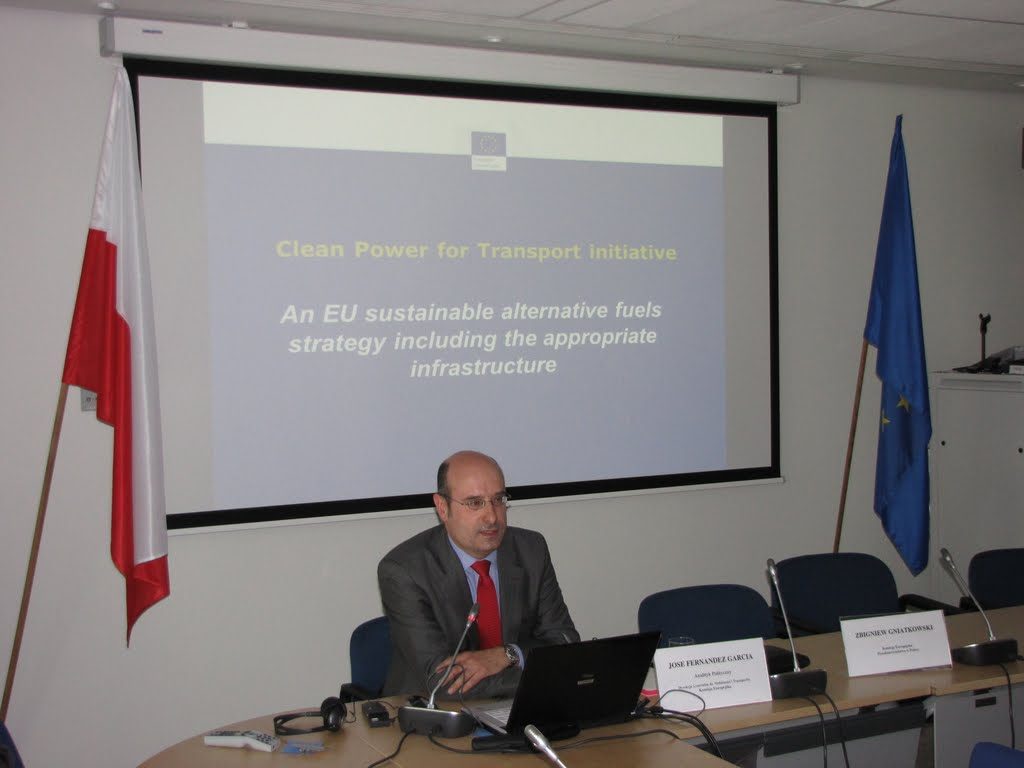 Konferencja Clean Power Transport Initiative alternatywne paliwa dla transportu