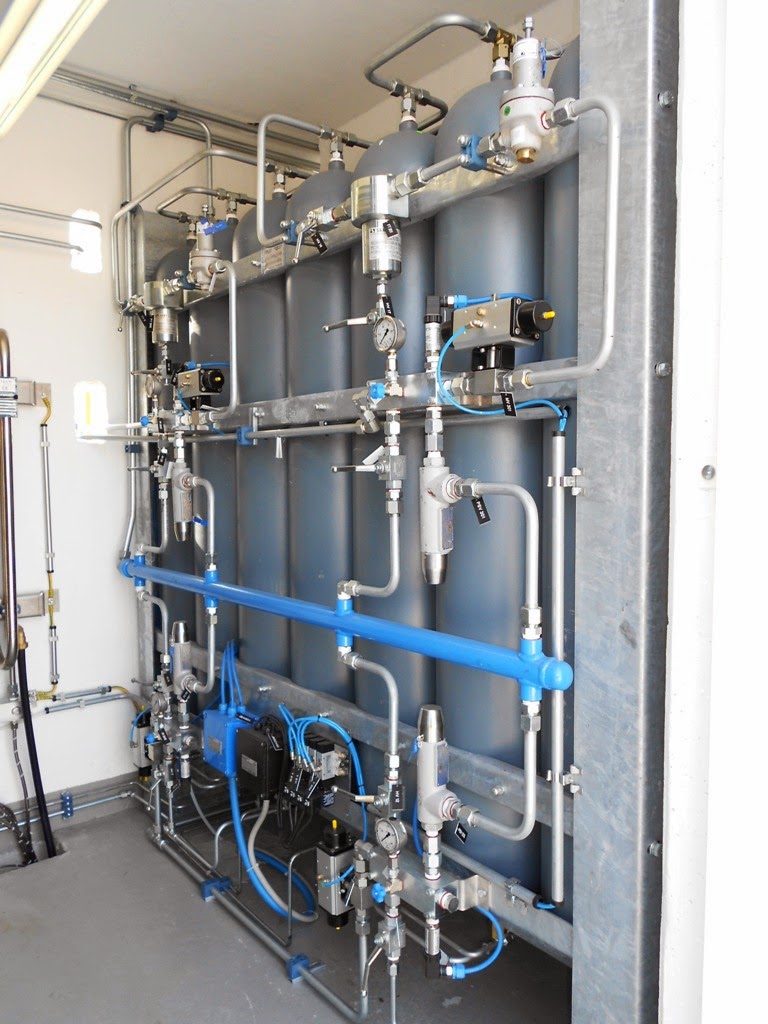 Stacja CNG marki Aspro z magazynem gazu, modułowa instalacja tankowania