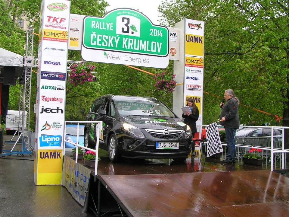Opel Zafira Tourer CNG na trasie rajdu pojazdów ekologicznych w Czechach