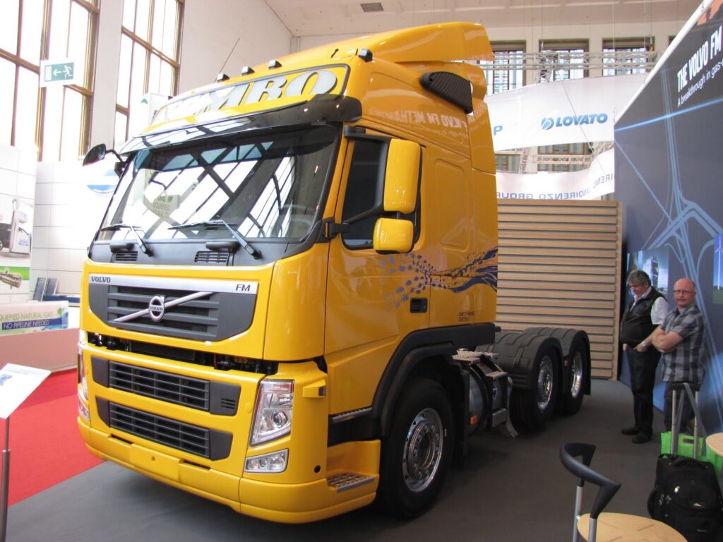 Volvo FM zasilane biodieslem i LNG wyposażone w zbiorniki