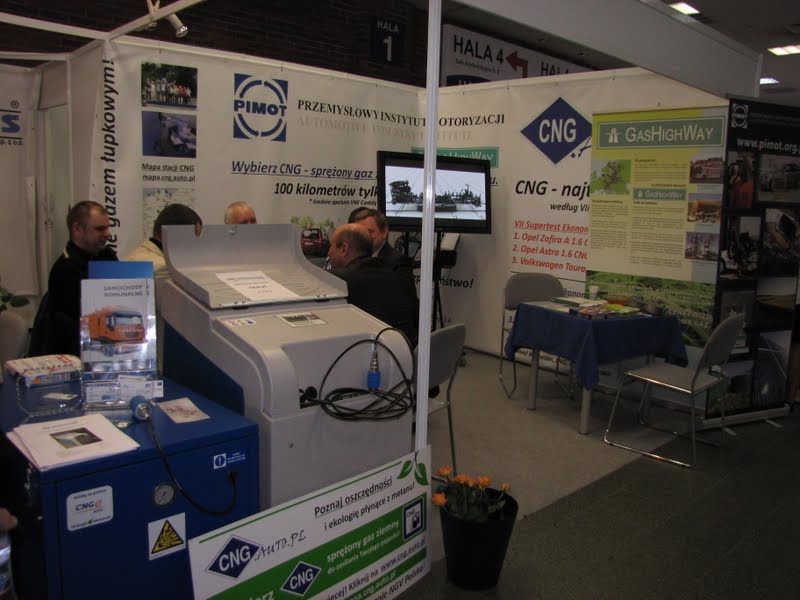 Strefa CNG na GasShow 2012, kompleksowe stanowisko poświęcone metanowi w motoryzacji