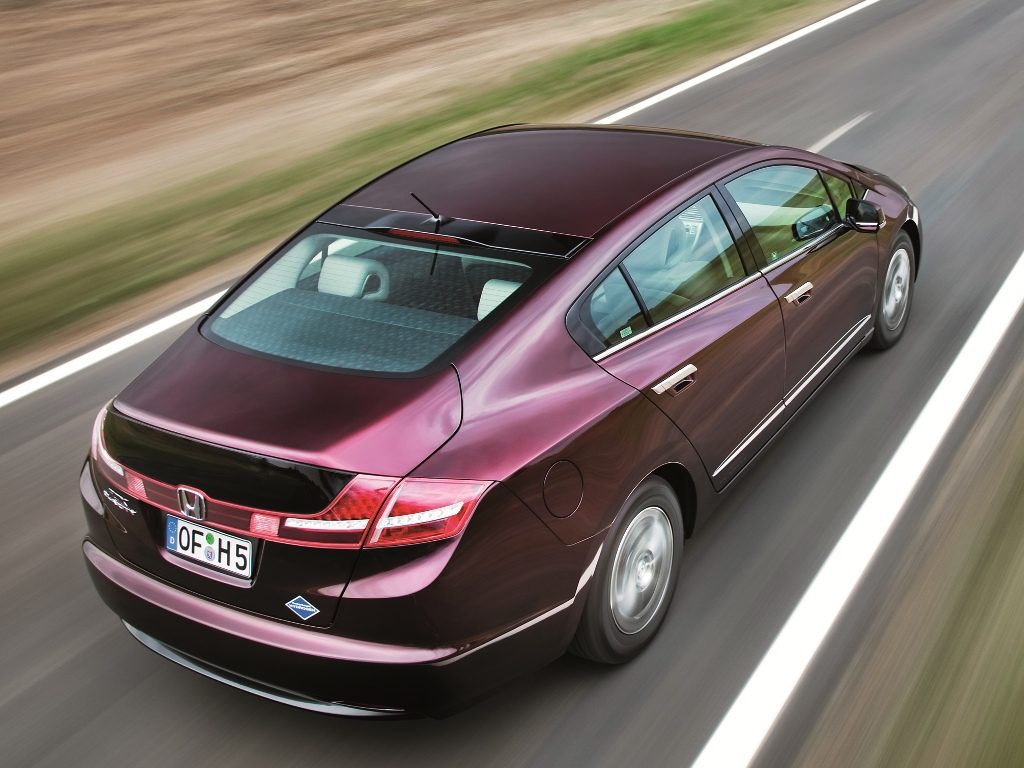 Honda FCX Clarity fioletowy samochód na wodór ogniwa paliwowe