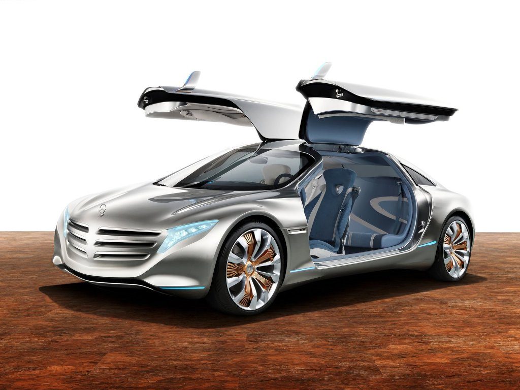 Mercedes F125 srebrny pojazd koncepcyjny zasilany wodorem, targi IAA