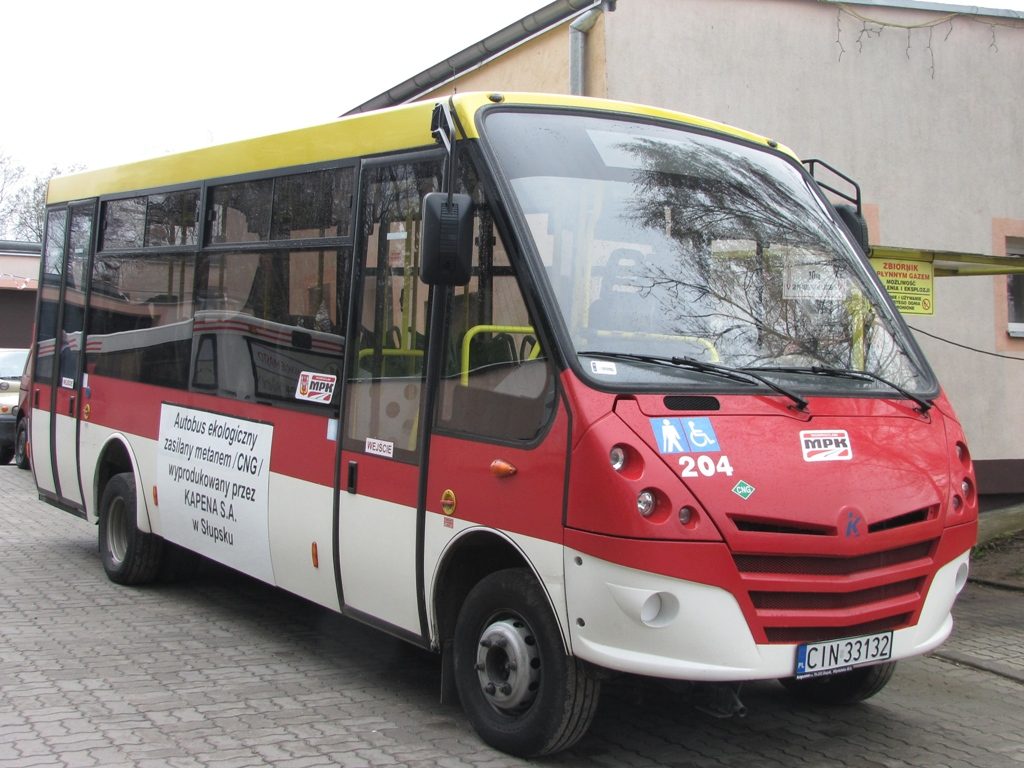 Autobus Kapena 65C Urby CNG z lewego boku na parkingu