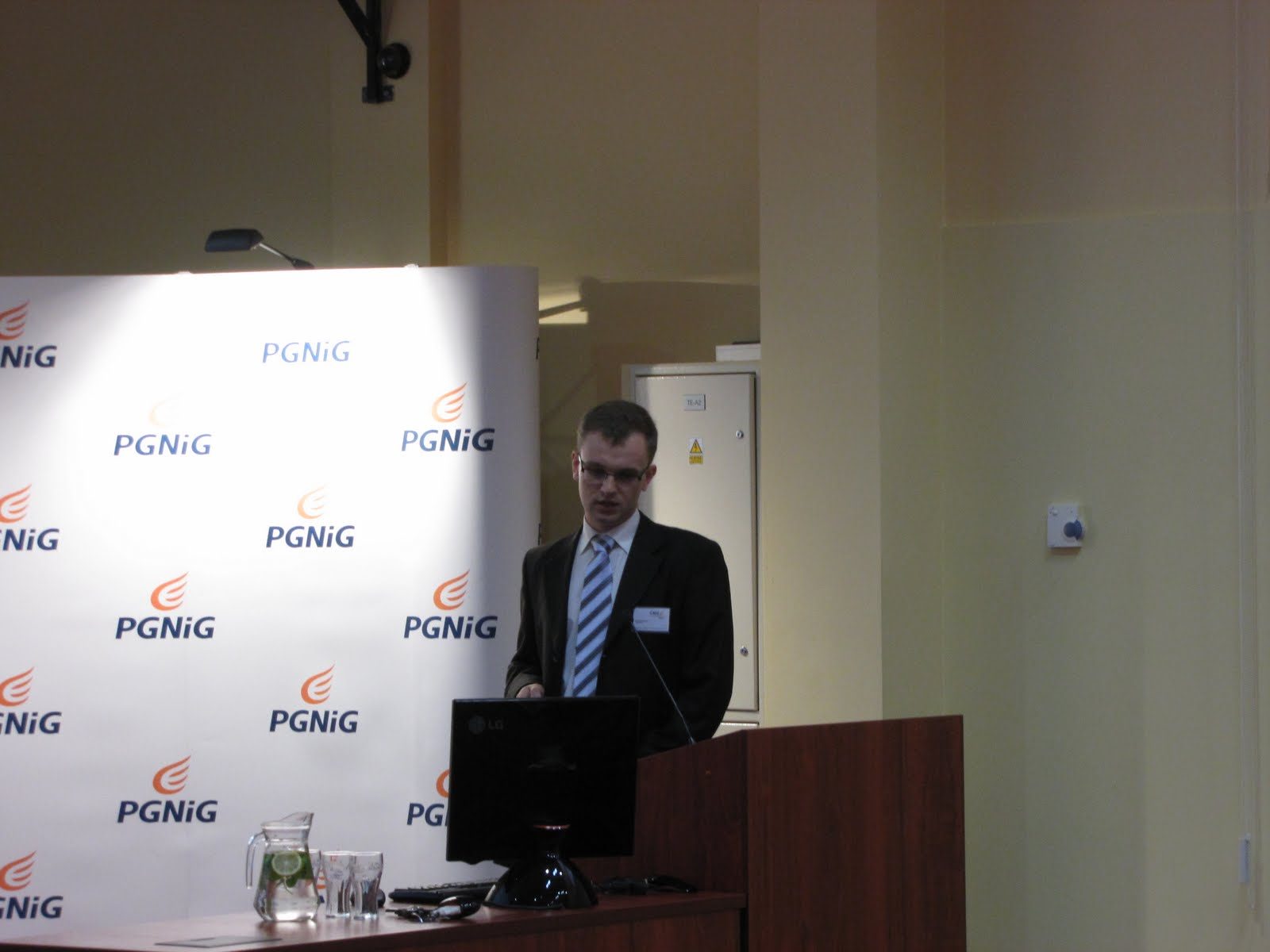 Przedstawiciel portalu cng.auto.pl prezentuje zalety CNG na konferencji Lublin