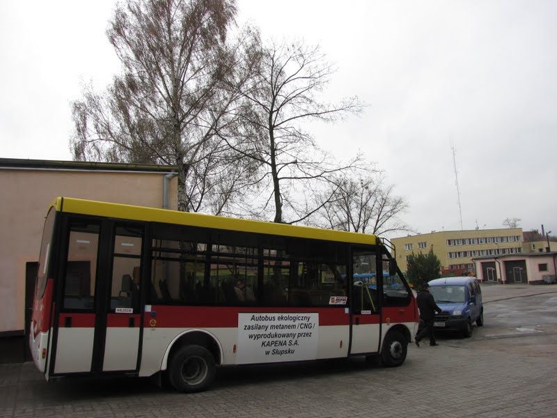 Pojazdy zasilane gazem CNG podczas konferencji podsumowującej testy