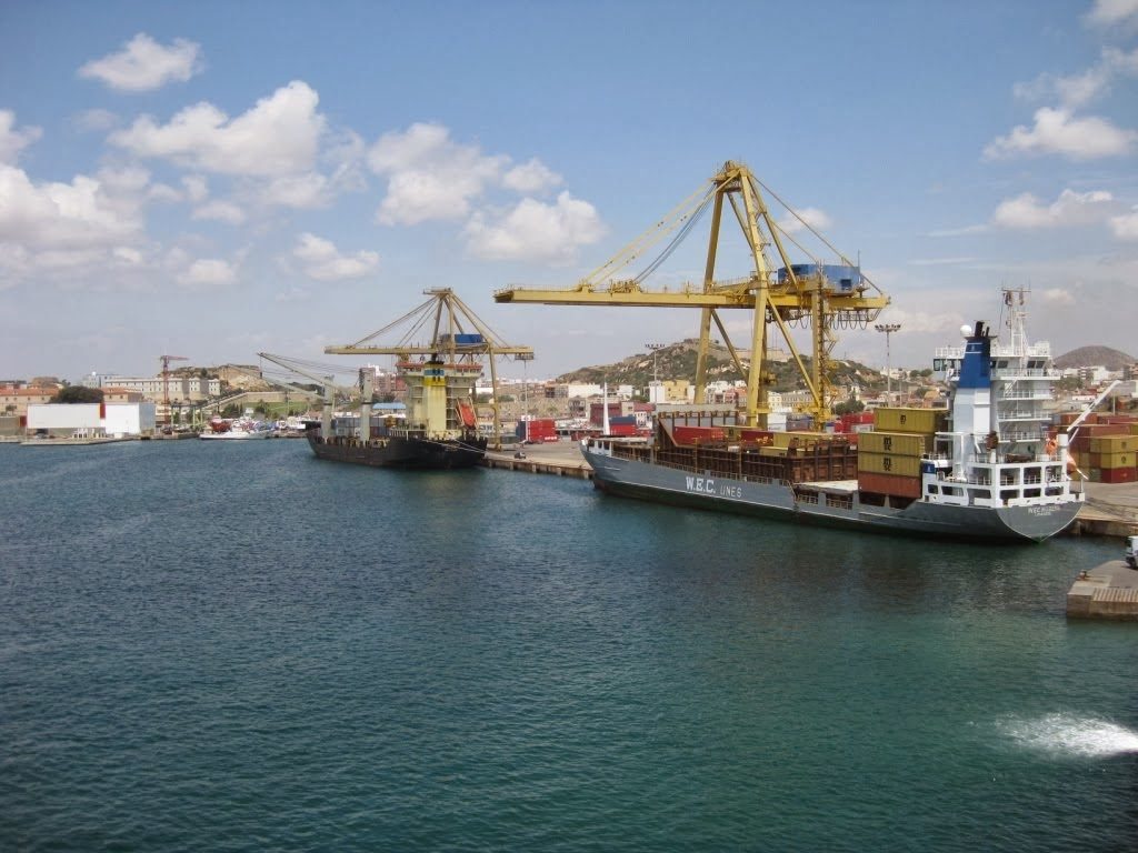 Port Cartagena przystosowany do tankowania ciekłego gazu LNG