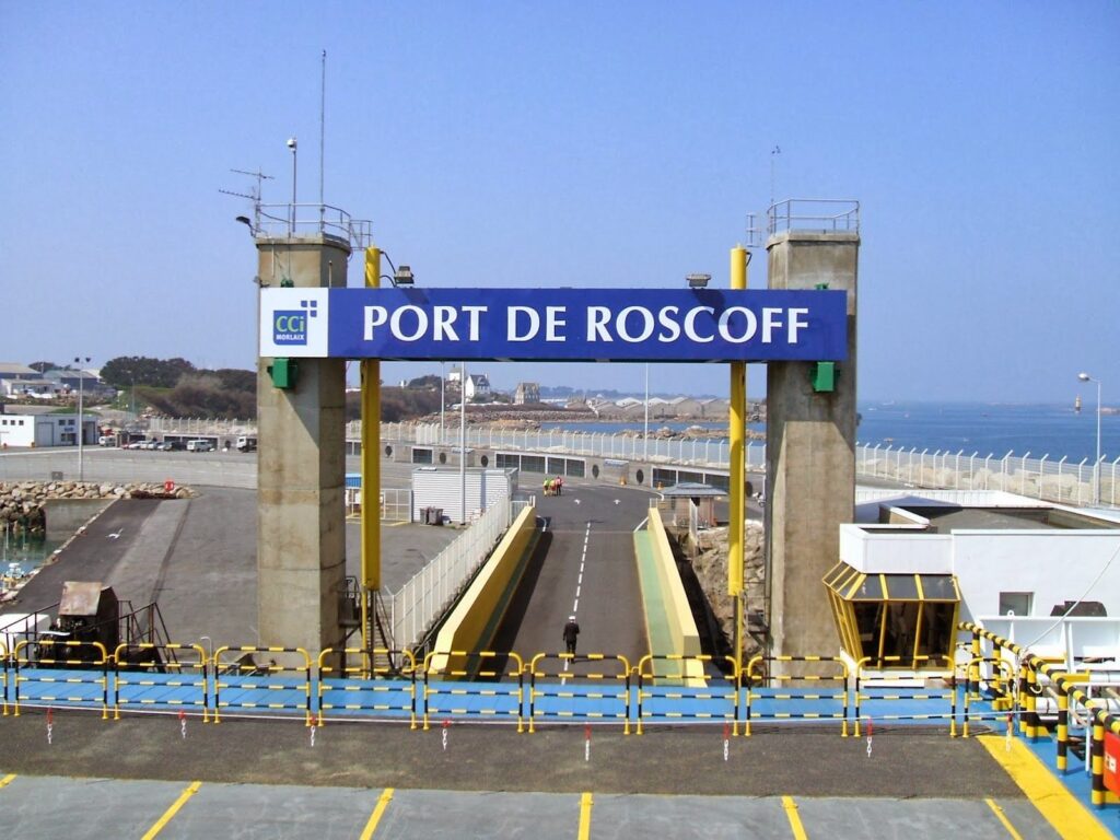 Port Roscoff przystosowany do bunkrowania gazu ziemnego LNG