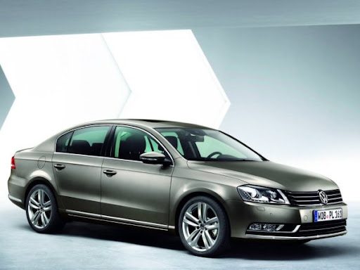 Volkswagen Passat 1.4 TSI EcoFuel zasilany gazem CNG na szosie