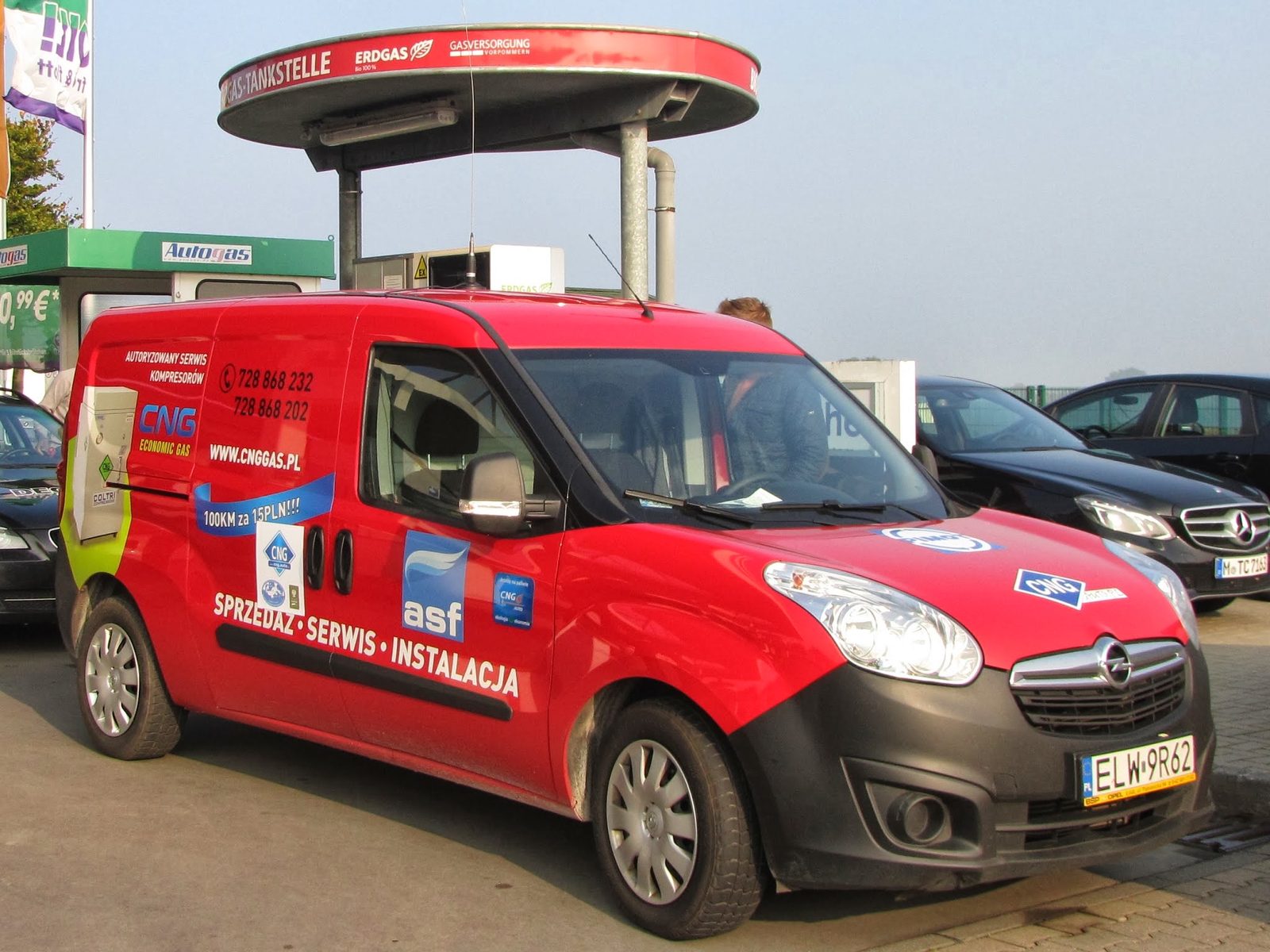 Opel Combo CNG na rajdzie Blue Corridor 2013 Hansa, pojazd na gazie ziemnym