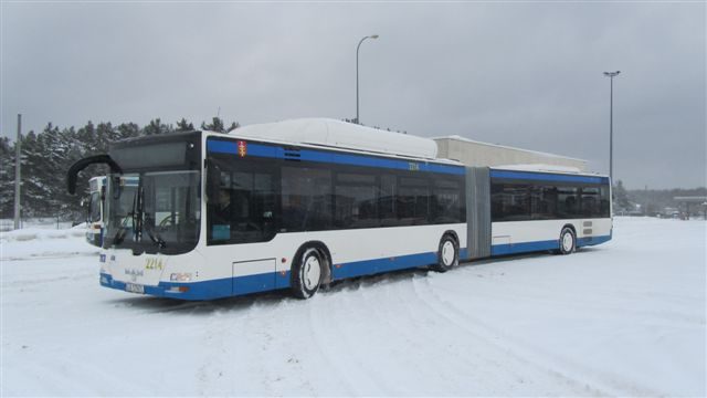 Autobus MAN NG313 Lion zasilany CNG, biały z niebieskim pasem