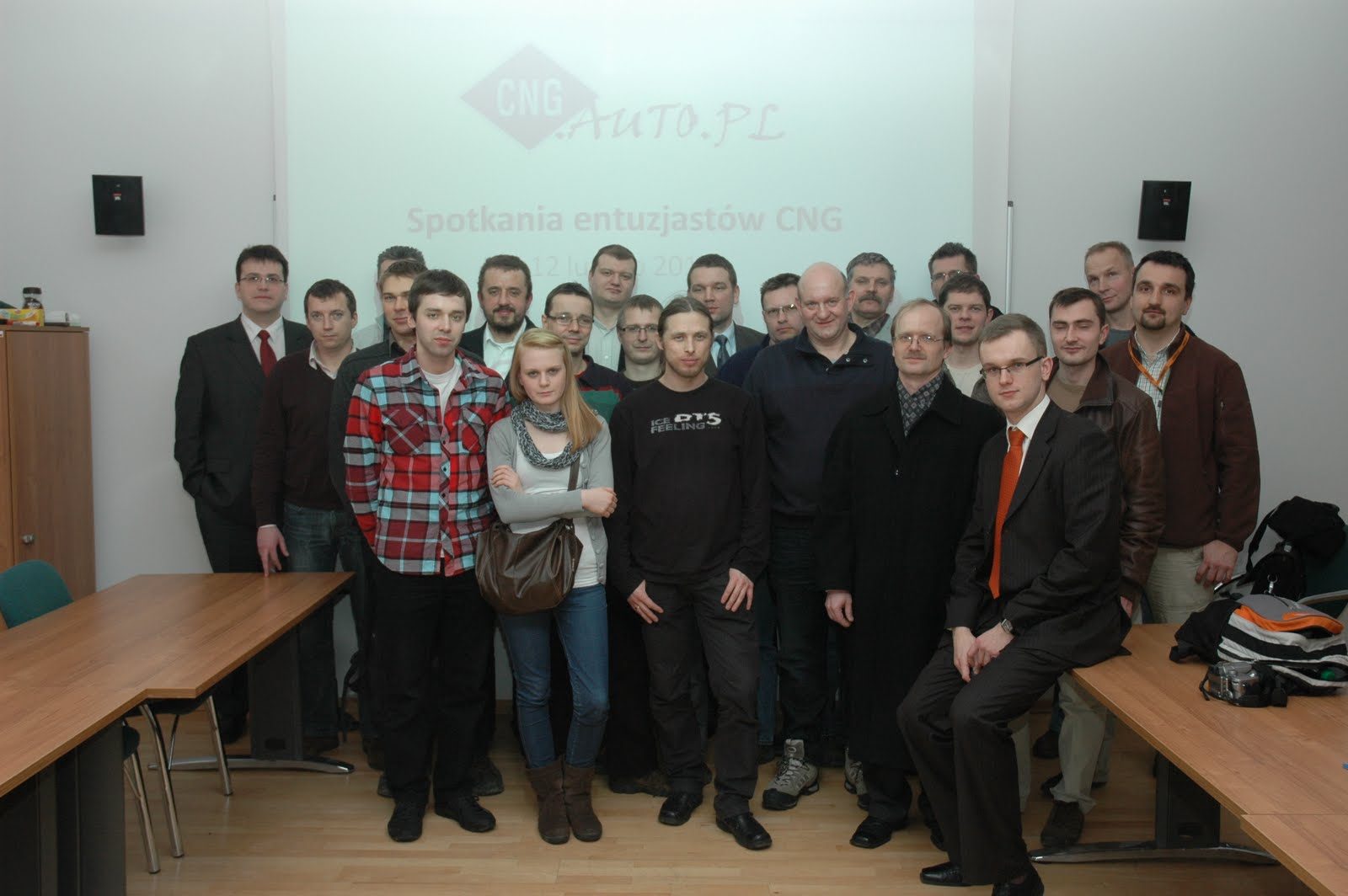 Pamiątkowe zdjęcie grupowe uczestników I spotkania entuzjastów CNG