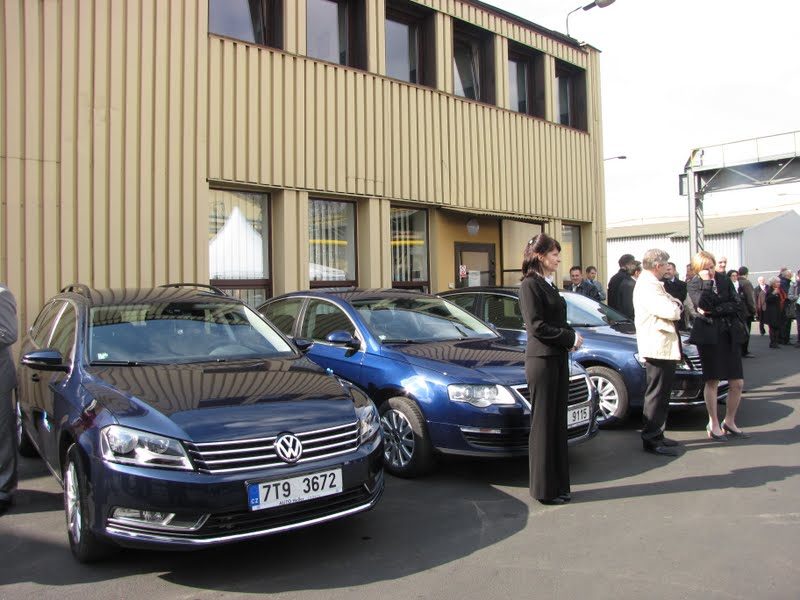Pojazd zasilany gazem CNG podczas ceremonii otwarcia fabryki