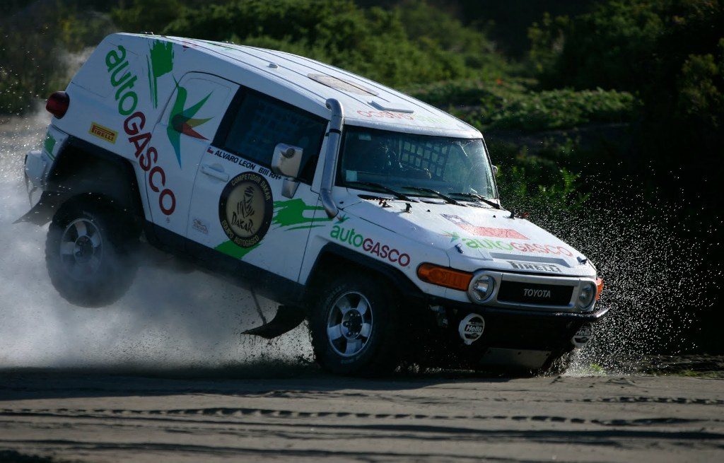 Dakar 2012 - Toyota FJ Cruiser AutoGasco na CNG Toyota FJ Cruiser AutoGasco na CNG przygotowana do Rajdu Dakar 2012