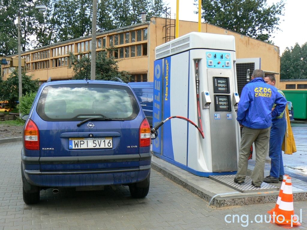 Stacja tankowania CNG w Zabrzu należąca do Górnośląskiego Zakładu Gazownictwa
