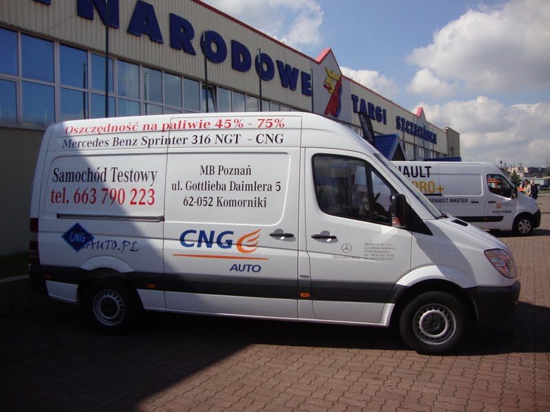 Mercedes Sprinter NGT zasilany gazem CNG na MotoShow Szczecin