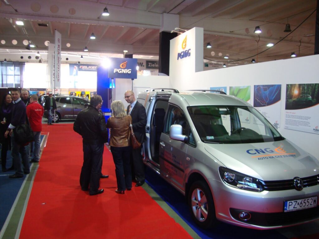Stanowisko CNG na MotoShow Szczecin 2012, pojazdy zasilane gazem ziemnym
