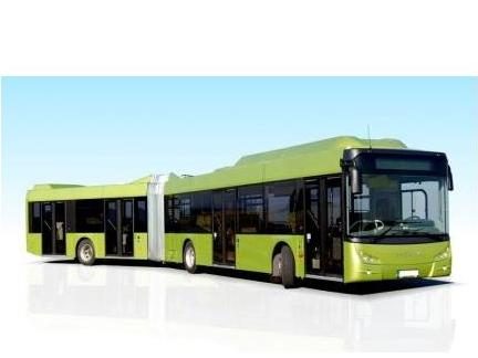 Wizualizacja limonkowo-białego przegubowego autobusu miejskiego TEDOM C18 G zasilanego CNG na białym tle