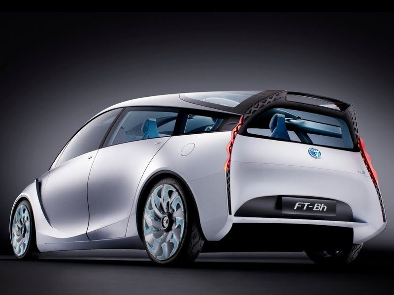 Toyota FT-Bh CNG-HV widok boczny, koncepcyjne nadwozie hybrydowe