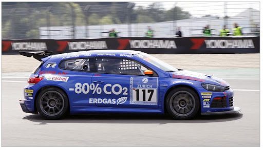 Volkswagen Scirocco CNG GT24 podczas 24-godzinnego wyścigu na Nürburgringu