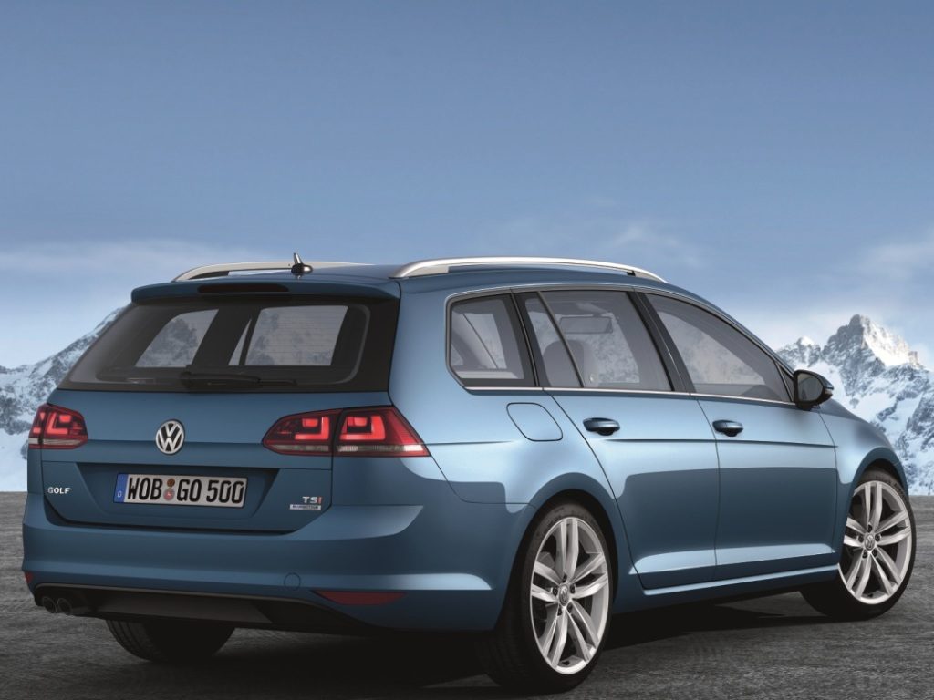 Volkswagen Golf VII Variant kombi CNG niebieski