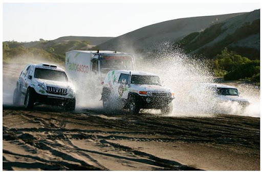 Dakar 2011 – start trzech terenówek zasilanych gazem ziemnym (CNG)